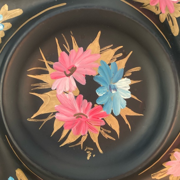 Vintage from the 50’s Farber & Shlevin Inc. Black Hand Painted Floral Metal Tray - Picture 2 of 11